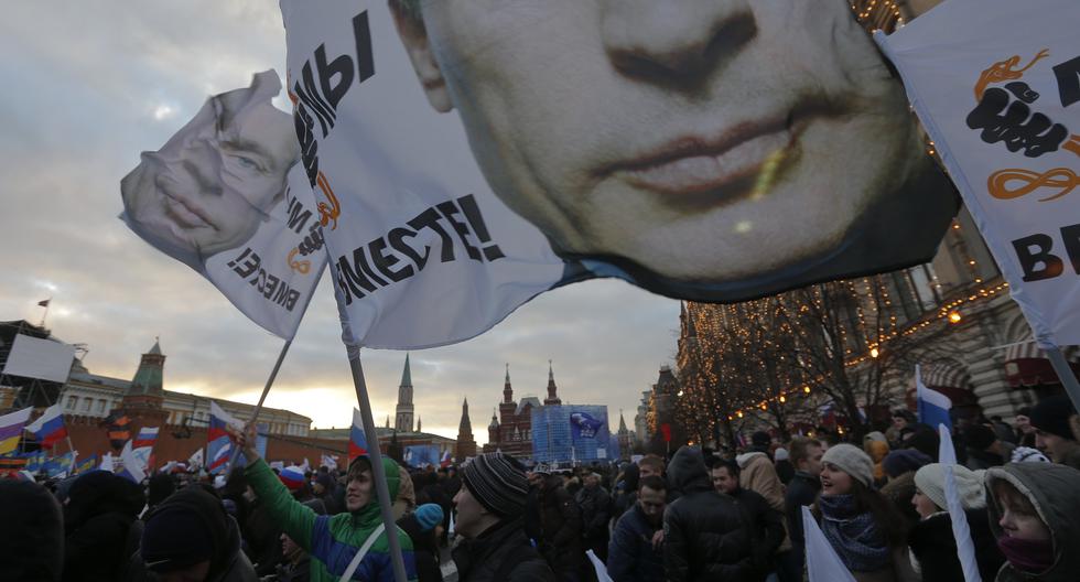 Fotografía del 18 de marzo del 2014, pocos días después del referéndum en el que Crimea votó por anexarse a Rusia. En la imagen se ve la marcha Estamos juntos, que apoyaba la decisión de Crimea, en la Plaza Roja de Moscú. REUTERS