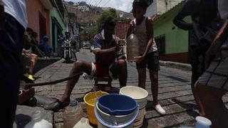 Apagón en Venezuela: La desesperación en Caracas ante la falta de agua | FOTOS