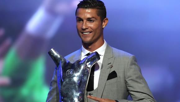 Cristiano Ronaldo fue elegido por la UEFA como el mejor jugador de la temporada anterior. (Foto: AFP)