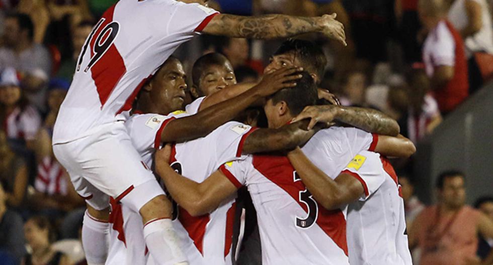 La Selección Peruana rompió los pronósticos y ganó por primera vez en su historia a Paraguay en su casa por Eliminatorias. La blanquirroja rompió varios records. (Foto: EFE)