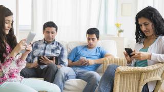 ¿Cuántos adolescentes hay en riesgo de ser adictos a internet?