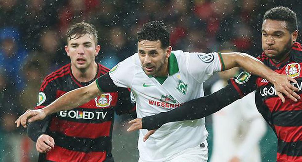 Claudio Pizarro anotó en el arco del Hannover y sigue haciendo historia en la Bundesliga (Foto: Getty Images)