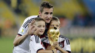 Klose, máximo goleador de los Mundiales, se retira del fútbol