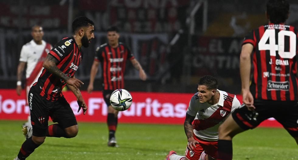 River Plate perdió por penales ante Patronato vía TyC Sports por los cuartos de final de la Copa Argentina en el estadio Carlos Augusto Mercado Luna de La Rioja. (Foto: River)