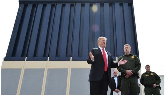 Trump inspeccionó personalmente diferentes prototipos del muro que quiere construir en la frontera sur de EE.UU. (Getty Images vía BBC)