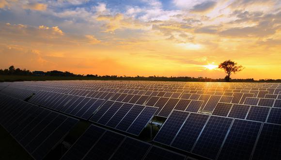 La empresa desarrollará la actividad de generación eléctrica renovable en el proyecto Central Solar Hanaqpampa que cuenta con una potencia instalada de 300 MW. (Foto referencial)