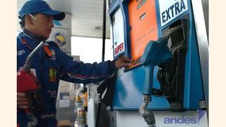 Precios de combustibles suben en hasta 123% en Ecuador 