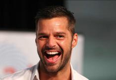 Ricky Martin enloquece a sus fans al aparecer desnudo en video promocional de su show 