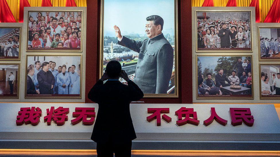 Xi's image multiplied in public places ahead of the 20th CPC Congress.  (GETTY IMAGES).