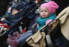 Niños podrían tener hasta cuatro padres en Alemania si esta propuesta es aprobada