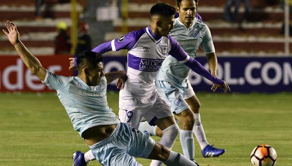 Defensor Sporting ganó 4-2 a Bolívar en La Paz por la primera fase de la Copa Libertadores. (Foto: AFP).