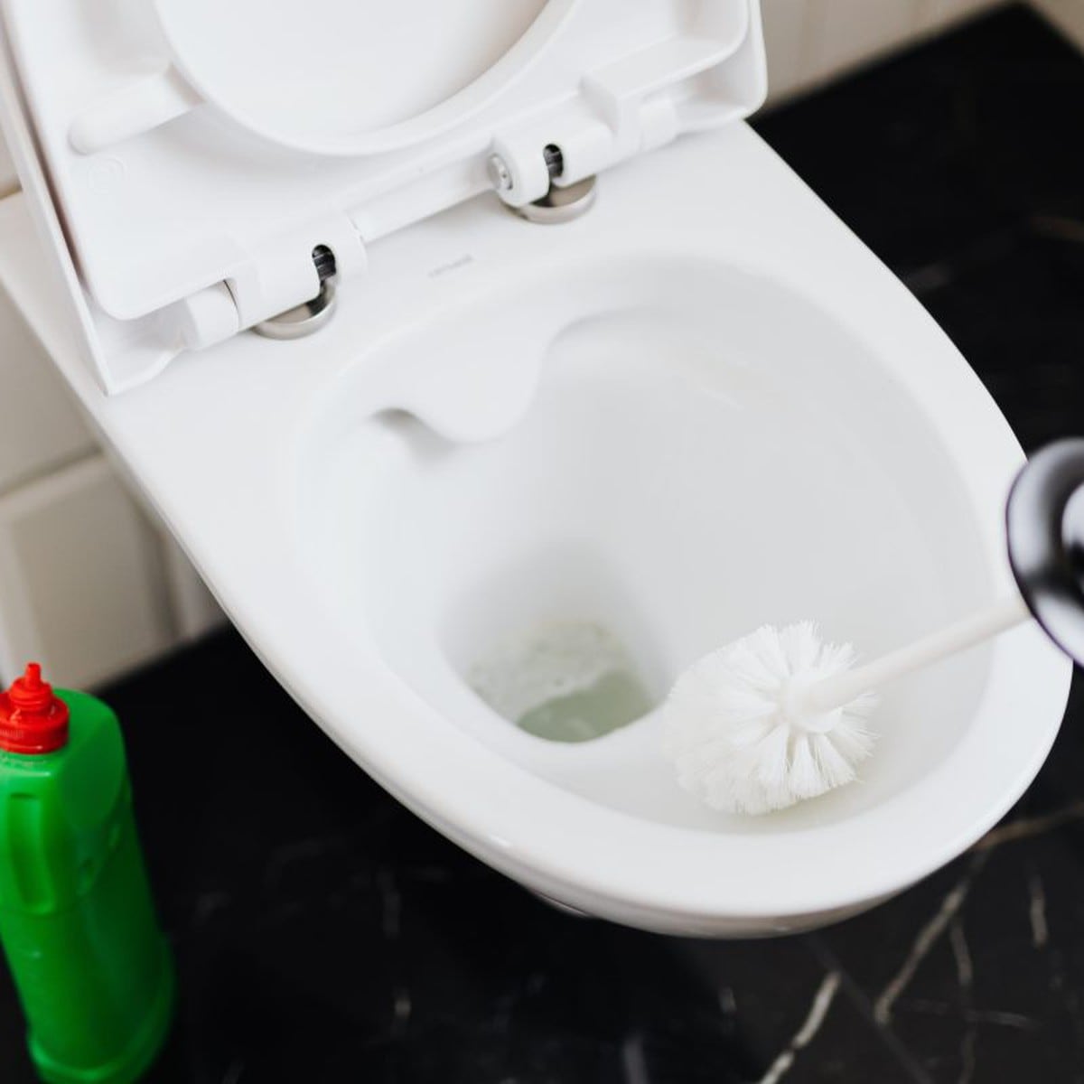 Cómo limpiar tu baño?: Conoce 6 tips y novedades útiles