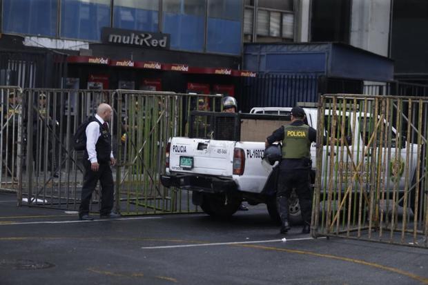 In the early hours of the morning, Av.  Security operations were halted in the vicinity of the General Ministry headquarters in Abancay.  (Photo: Hugo Pérez / @photo.gec)