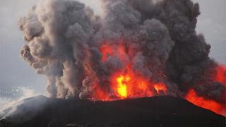Cómo es vivir junto al volcán de Guatemala que hace erupción casi cada hora