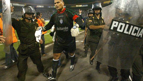 Chilavert y Bielsa conquistaron el Clausura argentino de 1998. (Foto: AFP)