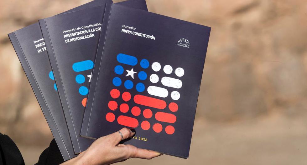 Nueva Constitución en Chile 2022: Cuándo se presenta el borrador, dónde y qué día puedo leerlo en internet. FOTO: CRISTIAN RUDOLFFI / AFP