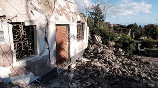 Italia decreta estado de emergencia por un año en zonas afectadas por volcán Etna