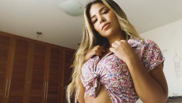 Gabriela Serpa emocionada por su debut como conductora. (Foto: Instagram).