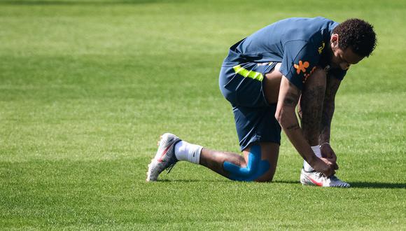 Neymar entrena con normalidad a pesar del escándalo. (Foto: AFP)