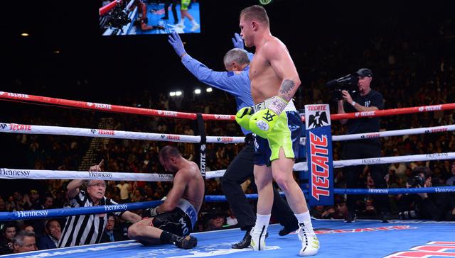 Canelo vs. Kovalev, mejores imágenes de la pelea. (Foto: AFP)