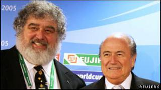 FIFA suspendió a un miembro de su comité ejecutivo acusado de fraude