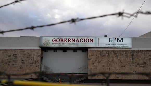 Vista del centro de detención de inmigrantes donde murieron 38 migrantes en un incendio en Ciudad Juárez, estado de Chihuahua, México, estado de Chihuahua, México, el 30 de marzo de 2023. (Foto de Guillermo Arias / AFP)