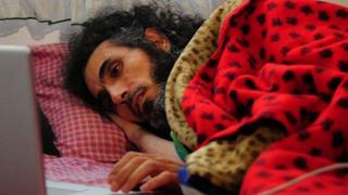 Ex reo de Guantánamo levantó huelga de hambre y dejará Uruguay
