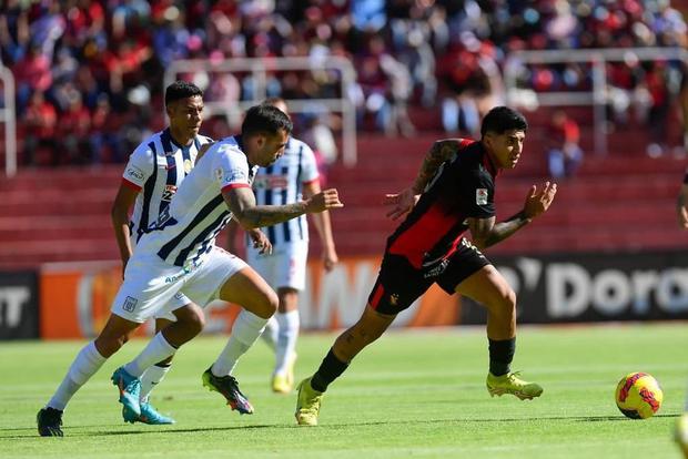 Alianza Lima hizo un buen trabajo defensivo más allá de la derrota | Foto: Liga 1