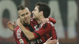 Milan derrotó 2-0 al Napoli y sube en la tabla de posiciones