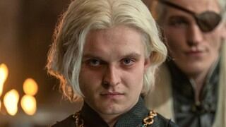 Por qué Aegon II Targaryen tiene el cabello distinto al del resto de su familia en “House of the Dragon”