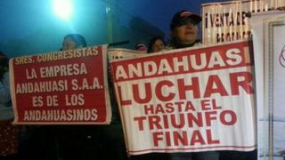 Trabajadores de Andahuasi atrincherados ante posible desalojo