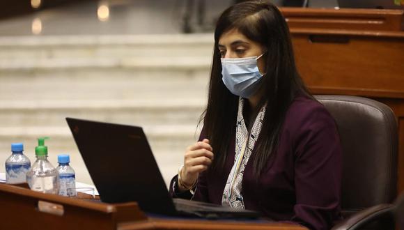 La ministra de Economía, María Antonieta Alva, deberá presentarse ante el pleno del Congreso el viernes 4 de setiembre. (Foto: Congreso)