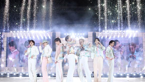 Continuando con la victoria de los artistas coreanos, BTS se llevó el premio a mejor grupo, un galardón que se están llevando por cuarta vez consecutiva. (Foto: BIGHIT MUSIC / AFP)
