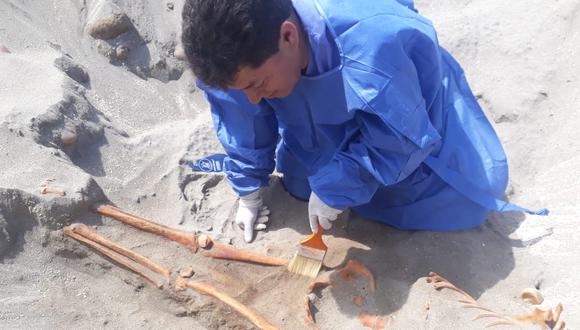 Los restos óseos fueron encontrados por obreros que se encargaban de levantar un muro. (Foto: PNP)