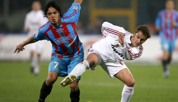 El 'Loco' ha trascorso un anno e mezzo nella nazionale argentina e poi è emigrato nel calcio italiano.  La prima squadra che ha deciso di assumere è stata il Calcio Catania.  (AFP)  