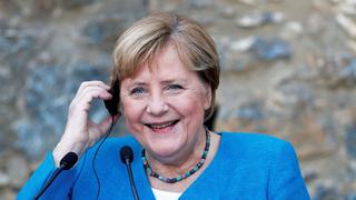 Los líderes de la UE despiden a Angela Merkel con una ovación