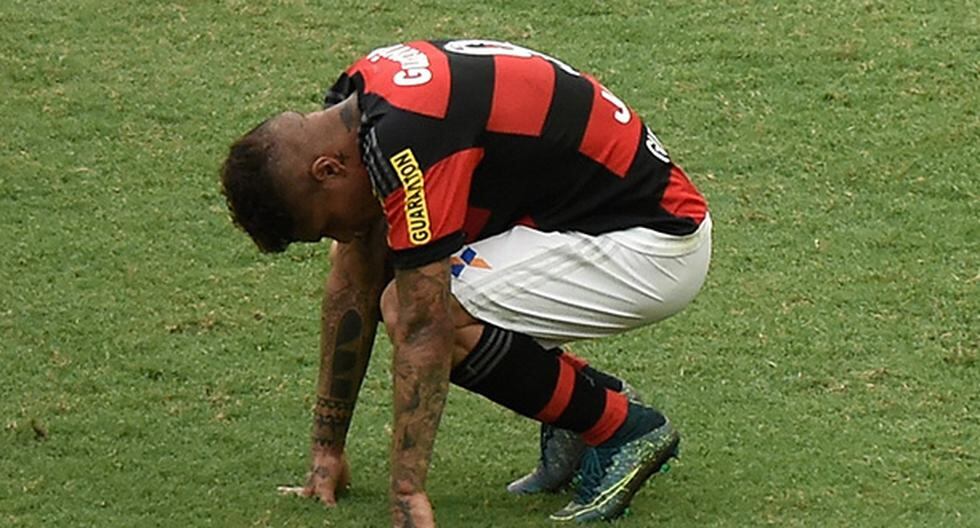 Paolo Guerrero jugó con el Flamengo ante el Botafogo. Una pelea de hinchas terminó de manera fatal. (Foto: Getty Images)