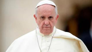 Papa sacude al Vaticano reemplazando al encargado de la doctrina