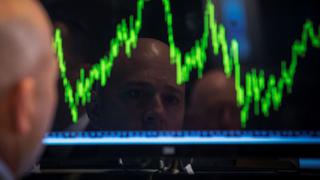 Dow Jones baja 0,45 % y Wall Street cierra su peor semana del año