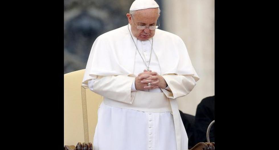 El Papa Francisco tuvo otra vez un gesto de humildad. (Foto: EFE)