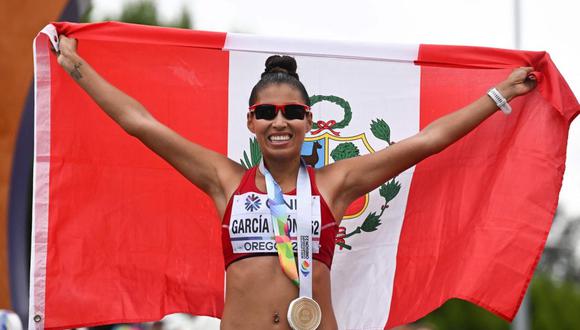 Kimberly García ganó la prueba de los 35 kilómetros con un tiempo de 2h39:16, tercera mejor marca de la historia. (Foto: AFP)