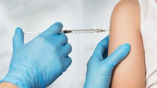 Vacuna COVID-19: ¿cuándo se comenzará a vacunar a adolescentes y niños?
