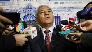 Ministro Pedraza acudirá hoy al Congreso por caso López Meneses