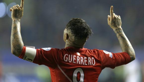 Farfán elogió a Guerrero: "Es el mejor '9' con el que jugué"
