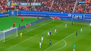 Ibrahimovic se lució con un pase gol de taco para el PSG