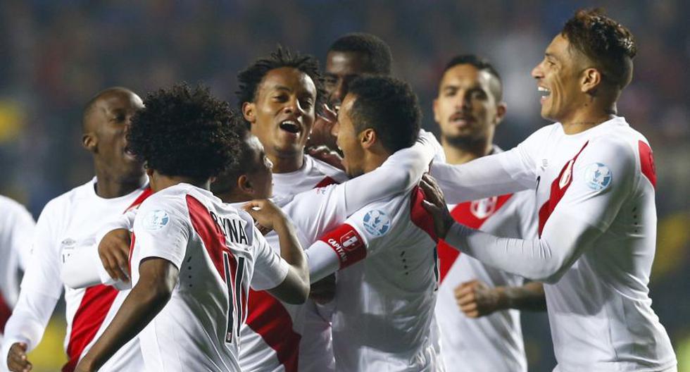 Selección peruana celebra tercer lugar en Copa América 2015. (Foto: EFE)
