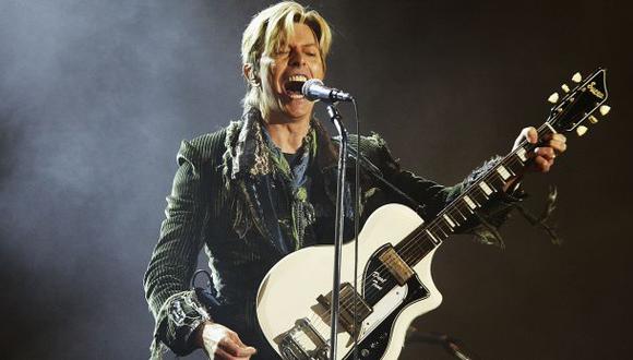 David Bowie anuncia a sus fans que habrá más música "pronto"