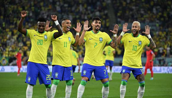 Vinícius, Raphinha, Paquetá y Neymar celebran gol de Brasil a Corea del Sur | Foto: AFP