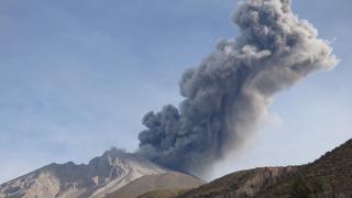 Volcán Ubinas: “Evaluamos reubicar, pero muchos no quieren dejar sus casas”, señala el Minsa