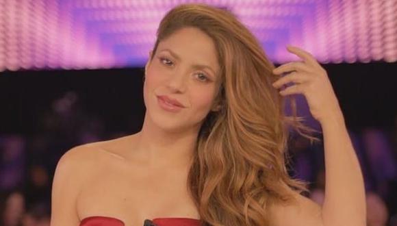 Shakira sonríe ante la prensa tras difusión de las fotos de Gerard Piqué y Clara Chía en boda.  (Foto:  Instagram).